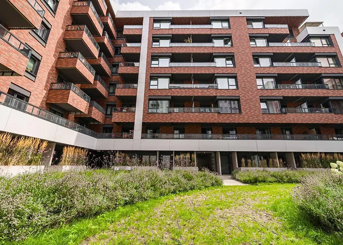 Apartmán Dmowskiego - Parking, Balcony - By Rentujemy Vratislav