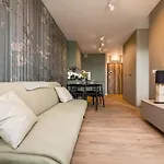 Dmowskiego - Parking, Balcony - By Rentujemy Apartment *