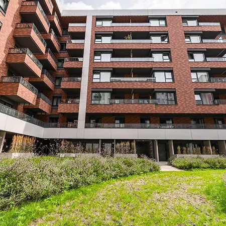 Apartment Dmowskiego - Parking, Balcony - By Rentujemy Wroclaw